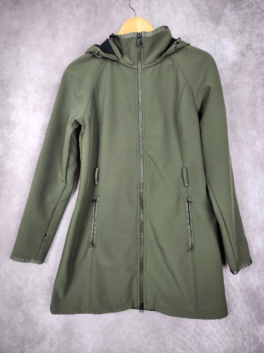 The North Face Women's Apex Bionic Trench Jacket Olive Green Medium